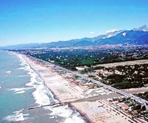 Casa Celeste Lägenhet Viareggio Exteriör bild