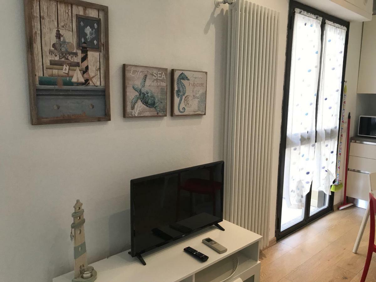 Casa Celeste Lägenhet Viareggio Exteriör bild