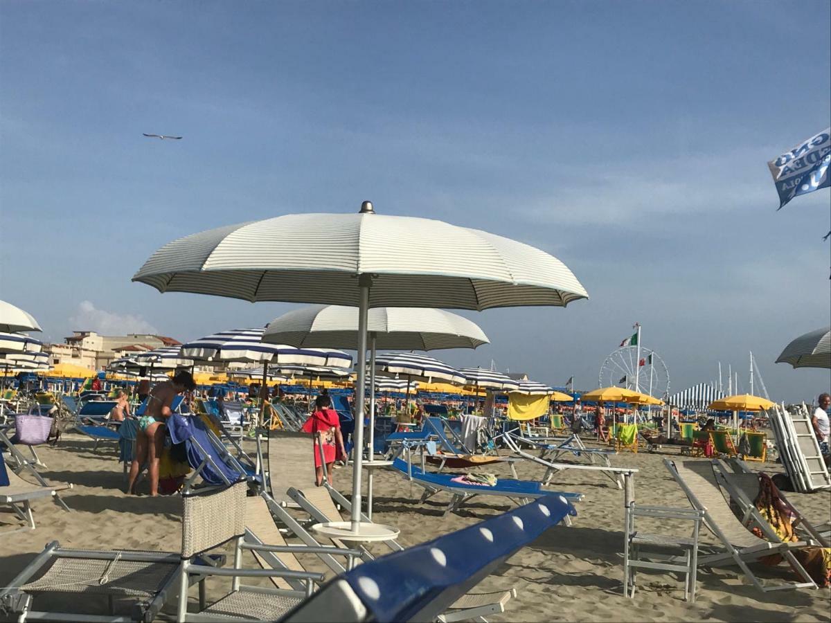 Casa Celeste Lägenhet Viareggio Exteriör bild